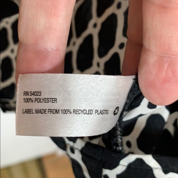 Gap size Sm/tall black/white tunic top - Picture 5 of 7